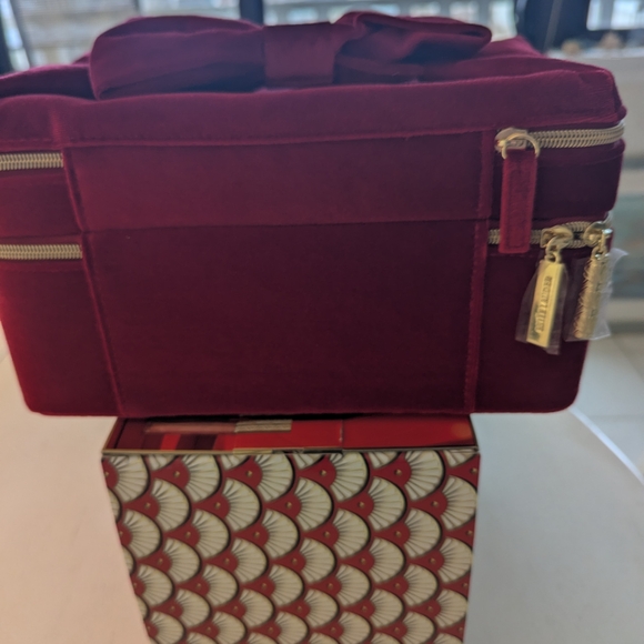 Estee Lauder Red Cosmetic Train Case - *Case Only No Products - Picture 6 of 7